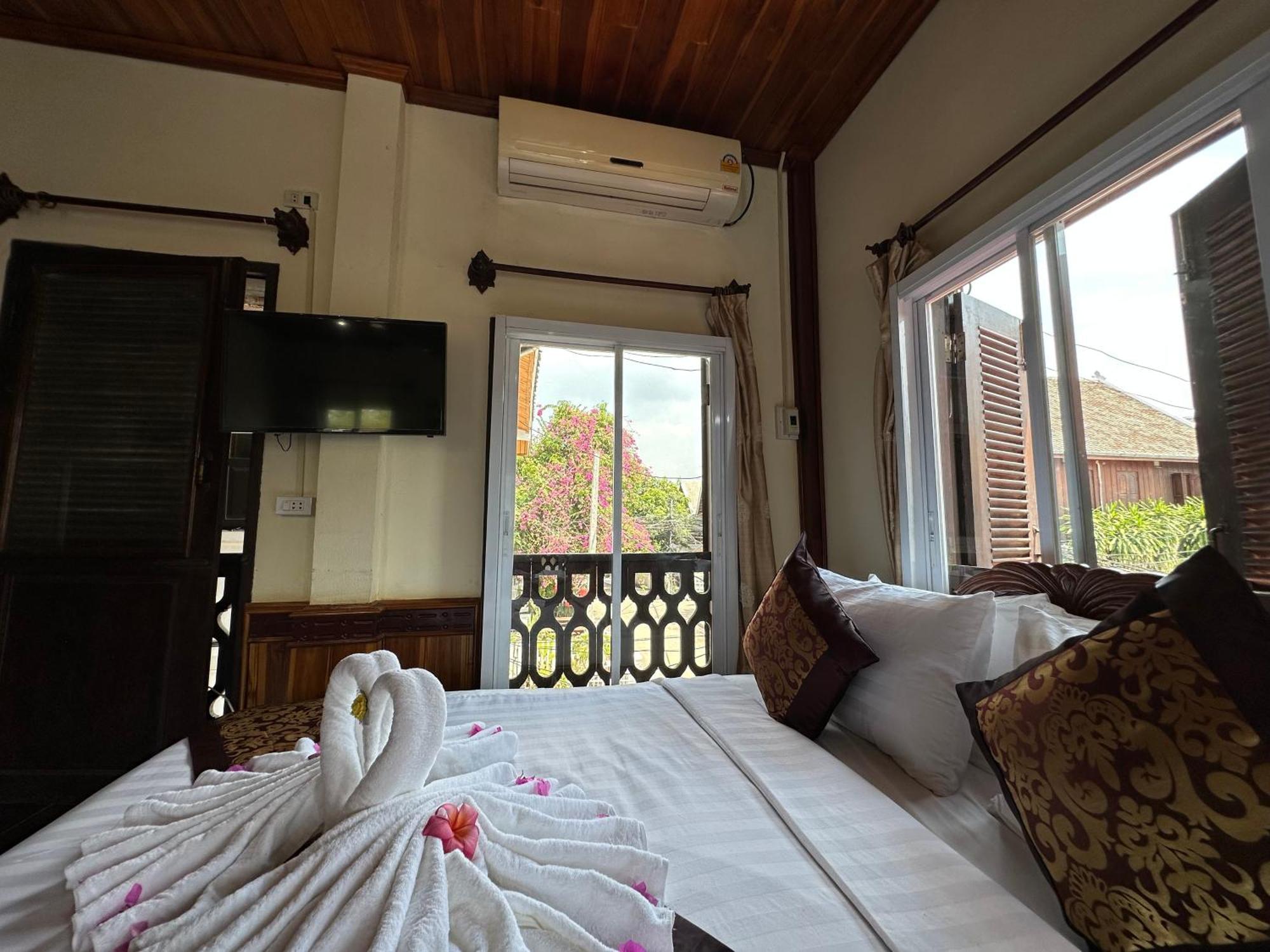 Villa Thida Mekong Riverside 琅勃拉邦 外观 照片