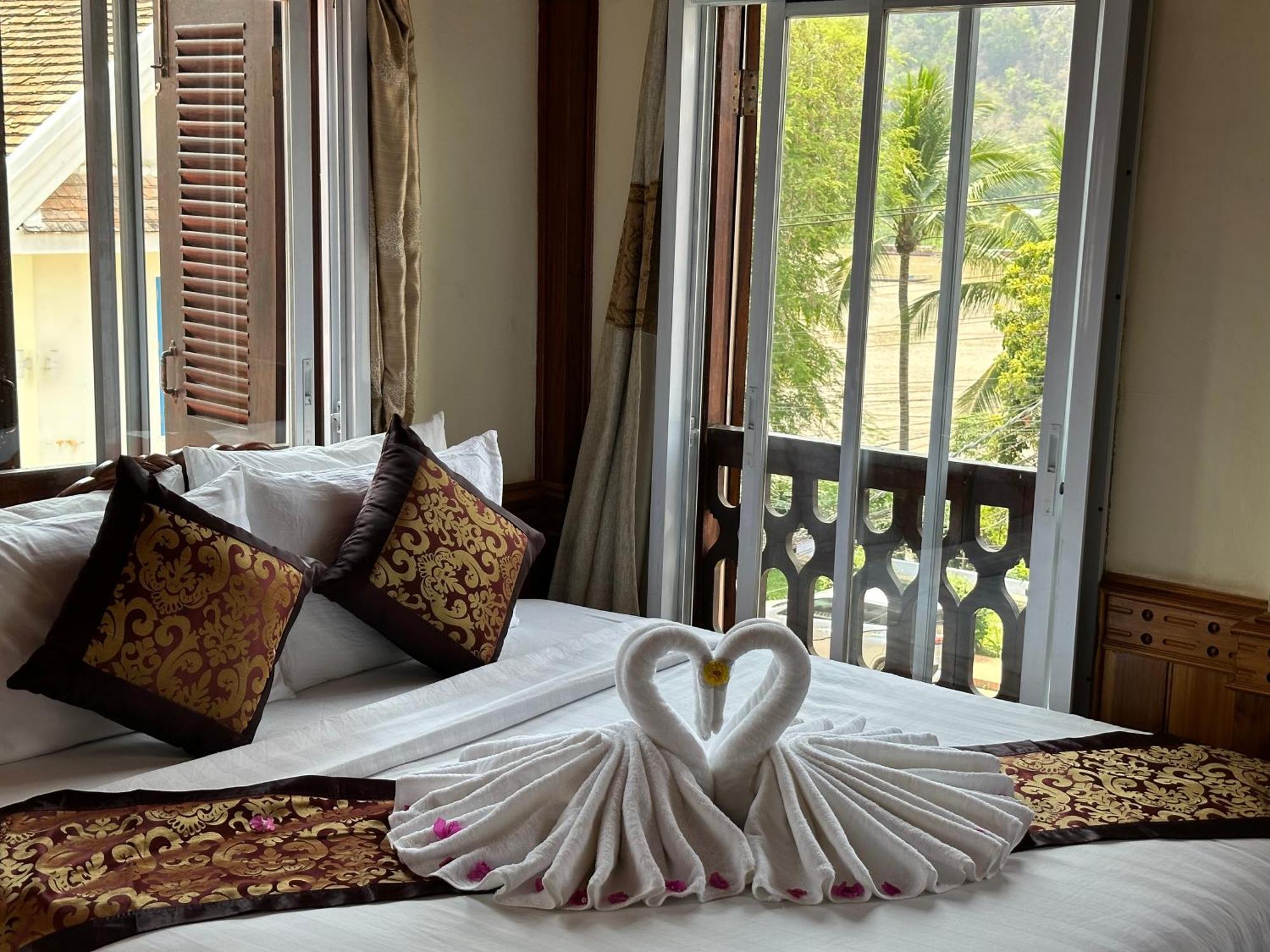 Villa Thida Mekong Riverside 琅勃拉邦 外观 照片