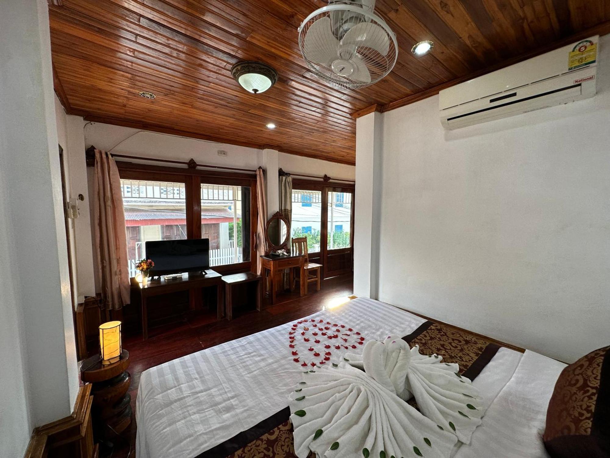 Villa Thida Mekong Riverside 琅勃拉邦 客房 照片